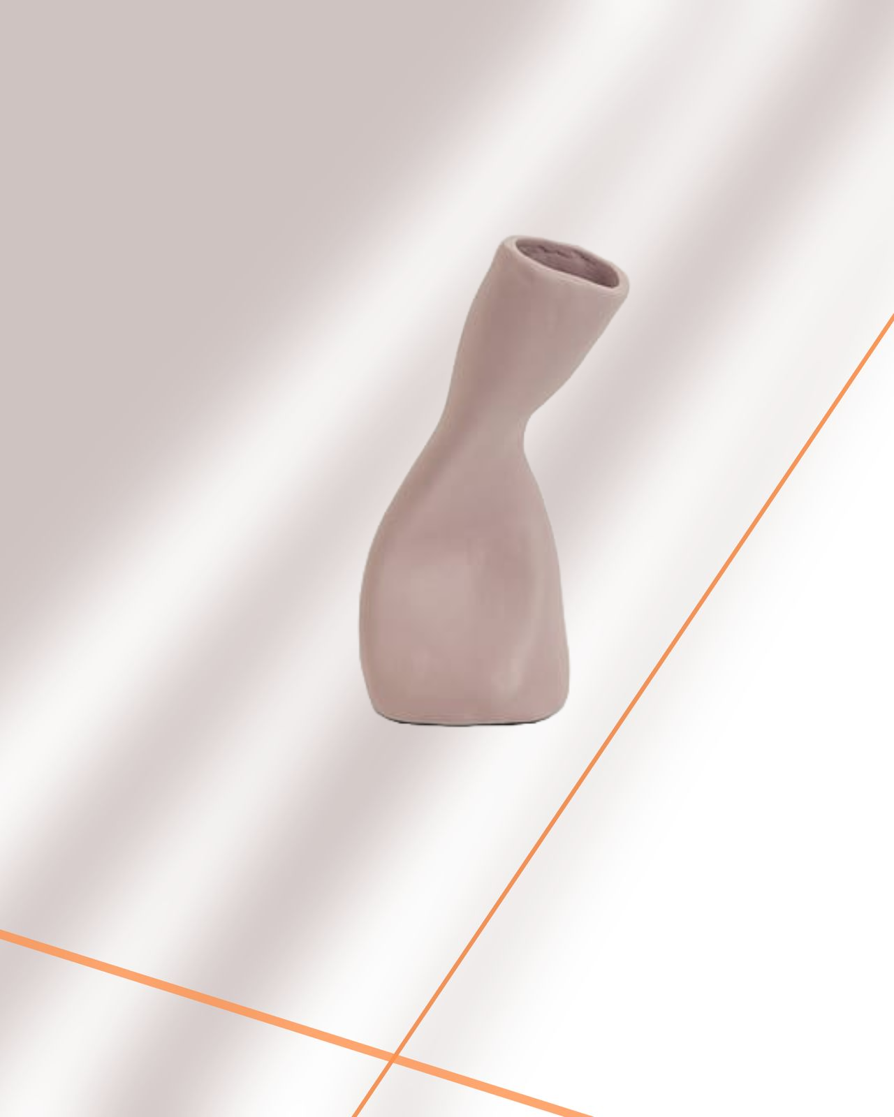 NA-KD offwhite tilted vase